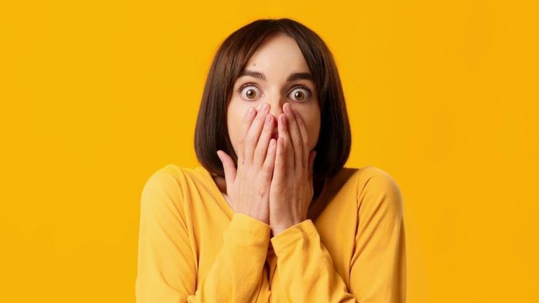 5 Things Your Body Does When Something Is Wrong (And You Probably Ignore Them)
